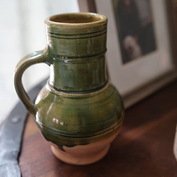 John Hudson Pottery Jug Vtg Yorkshire Green Glaze Earthenware Pitcher Signed 'H' - Picture 2 of 6